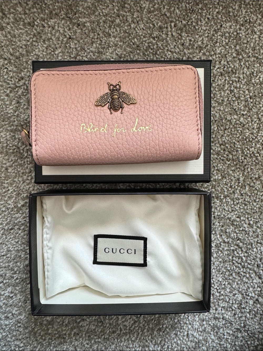 Gucci Pink Pebbled Leather Bee Zip Card Holder